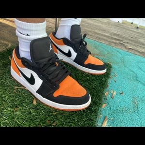 Meet your Posher, Kenyon